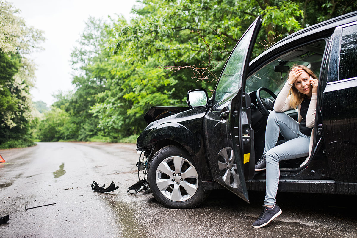 Frau-hat-einen-Unfall-kfz-gutachter-nrw